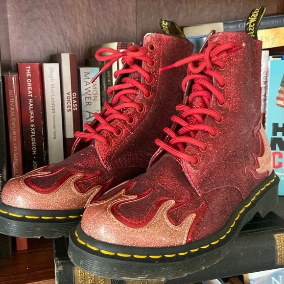 Rare! Dr. Martens 1460 Pascal Flame Red Glitter Boots Women's Size 7 - Picture 4 of 14